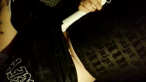 Snapshot of z0rl0c chatting on 06-11-26, 02:44 Z0RL0C online show from 06-11-26, 02:44