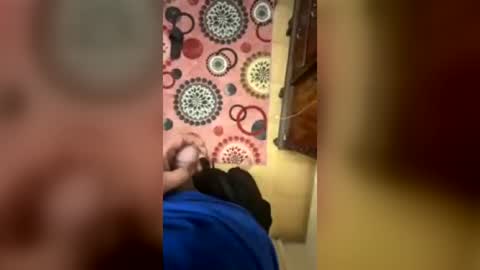 Snapshot of z_e1 chatting on 07-16-26, 01:06 z_e1 online show from 07-16-26, 01:06