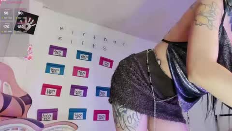 Snapshot of z_e_t_h_a chatting on 01-24-25, 09:47 tazzie online show from 01-24-25, 09:47