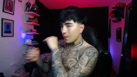 zac_muller1 online show from 10-23-25, 06:34