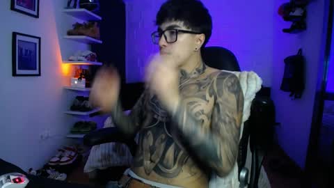 zac_muller1 online show from 04-09-26, 05:18