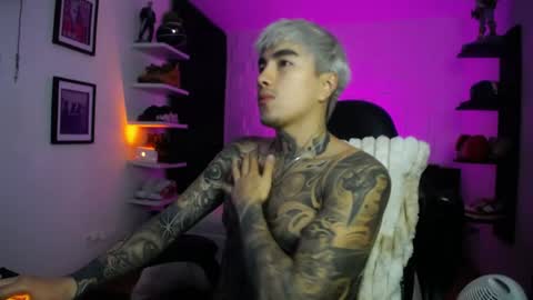 zac_muller1 online show from 06-07-26, 03:21