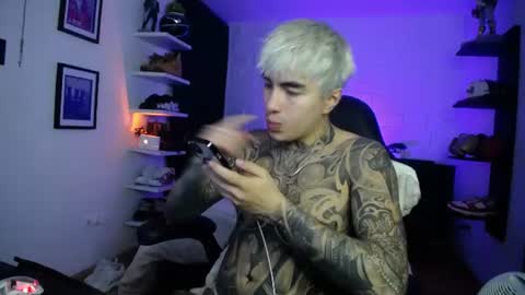 zac_muller1 online show from 06-10-26, 04:45