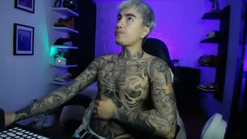 zac_muller1 online show from 06-18-26, 06:57