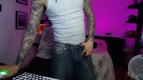 zac_muller1 online show from 07-25-26, 07:50