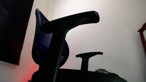 Zac Freelance model online show from 04-16-26, 03:46