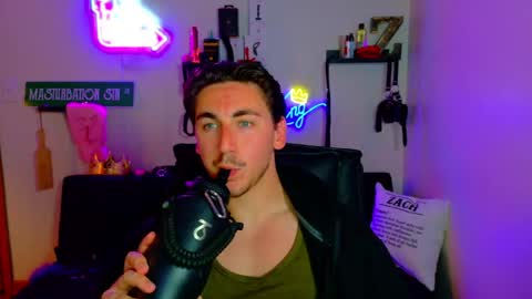 Snapshot of zach_rhyder chatting on 04-29-26, 12:48 Zach Rhyder online show from 04-29-26, 12:48