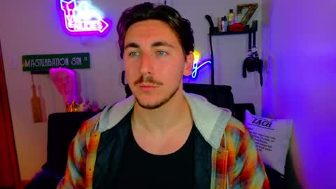 Snapshot of zach_rhyder chatting on 05-14-26, 02:18 Zach Rhyder online show from 05-14-26, 02:18