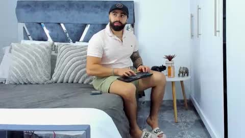 Richard online show from 12-04-25, 02:59