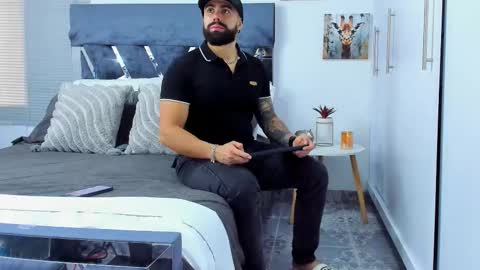 Richard online show from 03-05-26, 01:51