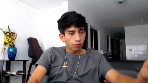 Snapshot of zack_kingg chatting on 12-13-24, 03:21 Zack King online show from 12-13-24, 03:21