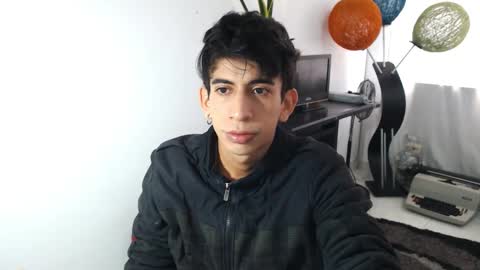 Snapshot of zack_kingg chatting on 12-28-24, 12:24 Zack King online show from 12-28-24, 12:24