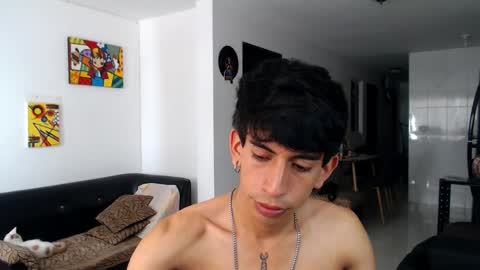 Snapshot of zack_kingg chatting on 01-21-25, 07:39 Zack King online show from 01-21-25, 07:39