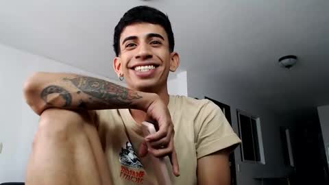 Snapshot of zack_kingg chatting on 01-27-25, 06:31 Zack King online show from 01-27-25, 06:31