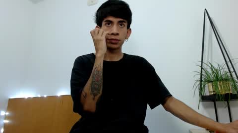 Snapshot of zack_kingg chatting on 03-12-25, 01:58 Zack King online show from 03-12-25, 01:58