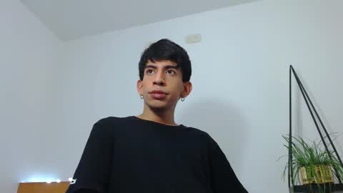 Snapshot of zack_kingg chatting on 03-12-25, 05:07 Zack King online show from 03-12-25, 05:07