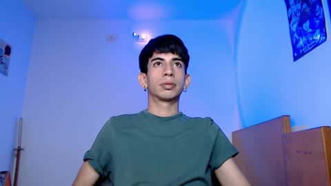 Snapshot of zack_kingg chatting on 09-15-25, 02:50 Zack King online show from 09-15-25, 02:50