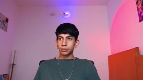 Snapshot of zack_kingg chatting on 09-16-25, 12:28 Zack King online show from 09-16-25, 12:28