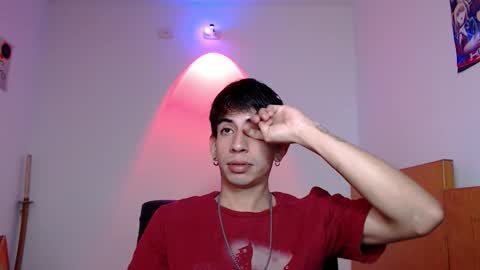 Snapshot of zack_kingg chatting on 09-23-25, 01:58 Zack King online show from 09-23-25, 01:58