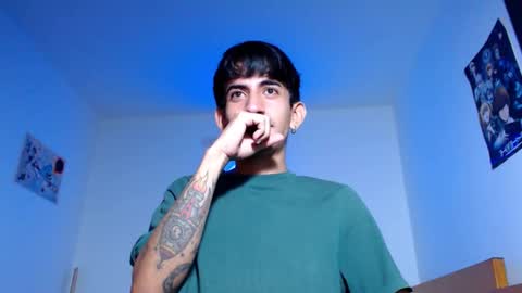 Snapshot of zack_kingg chatting on 10-03-25, 09:45 Zack King online show from 10-03-25, 09:45