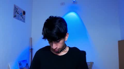 Snapshot of zack_kingg chatting on 10-23-25, 04:23 Zack King online show from 10-23-25, 04:23