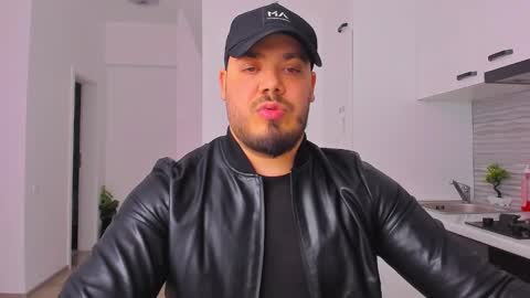 Zack online show from 02-11-25, 10:39