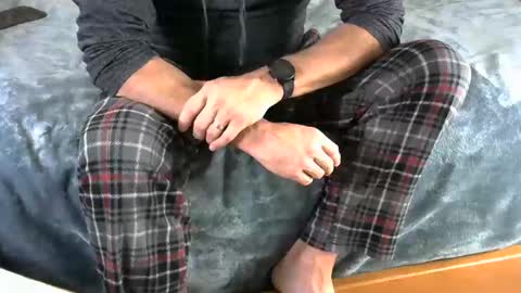 Aiden online show from 01-25-25, 01:43