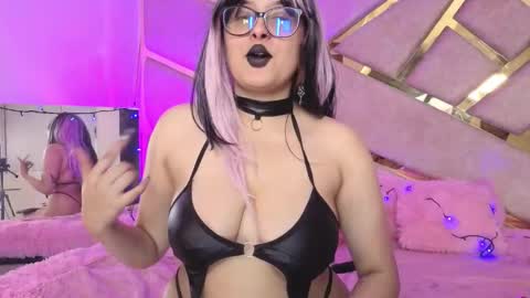 Snapshot of zafire_ chatting on 02-08-26, 04:05 online show from 02-08-26, 04:05