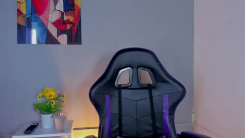 Zafiro Brown online show from 03-23-26, 07:51