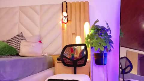 Karina  online show from 09-22-25, 06:43