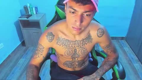 BiG Zafiro online show from 12-17-25, 12:44