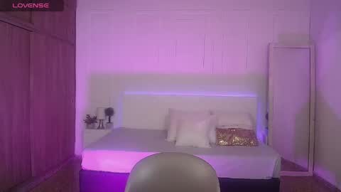 Snapshot of zafirolong chatting on 04-27-26, 02:42 zafirolong online show from 04-27-26, 02:42