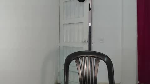 Snapshot of zahhysims chatting on 01-24-25, 02:08 zahhy online show from 01-24-25, 02:08