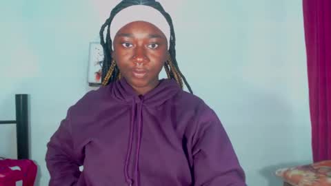 Snapshot of zahhysims chatting on 02-24-25, 10:37 zahhy online show from 02-24-25, 10:37