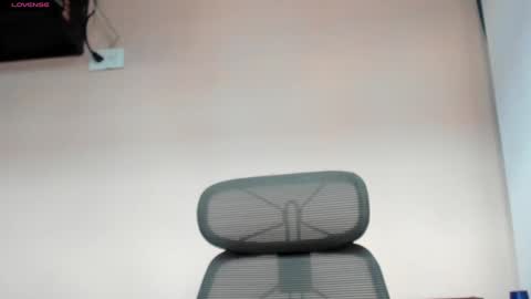 Snapshot of zaiddragon chatting on 02-24-25, 10:03 Marfete Model indepent online show from 02-24-25, 10:03