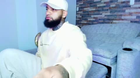 Snapshot of zain_diesel7 chatting on 09-22-25, 10:39 INSTAGRAM yormanfit7 online show from 09-22-25, 10:39