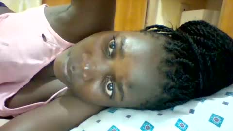 Snapshot of zainxxxx chatting on 02-02-25, 05:15 zainxxxx online show from 02-02-25, 05:15