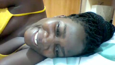 Snapshot of zainxxxx chatting on 02-11-25, 09:35 zainxxxx online show from 02-11-25, 09:35