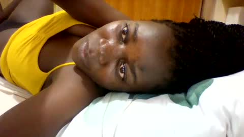 Snapshot of zainxxxx chatting on 02-12-25, 04:23 zainxxxx online show from 02-12-25, 04:23