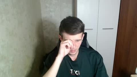 Snapshot of zaki_xx chatting on 06-04-26, 02:45 zaki online show from 06-04-26, 02:45