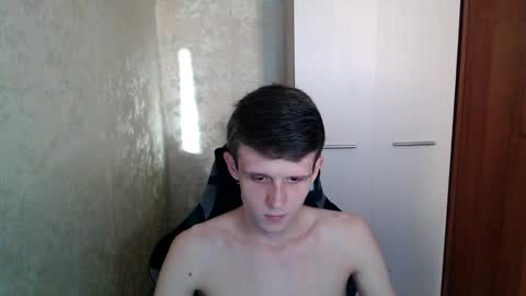 Snapshot of zaki_xx chatting on 06-06-26, 04:23 zaki online show from 06-06-26, 04:23