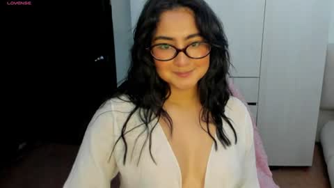 Snapshot of zakura_ania chatting on 07-16-26, 02:28 zakura_ania online show from 07-16-26, 02:28