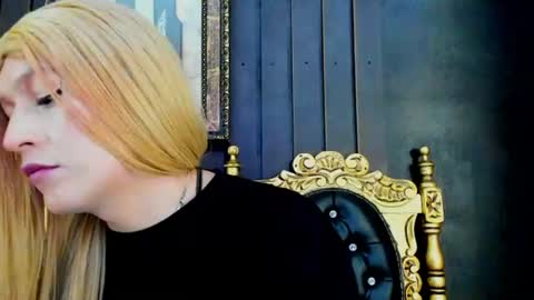 Megan online show from 06-11-26, 02:44