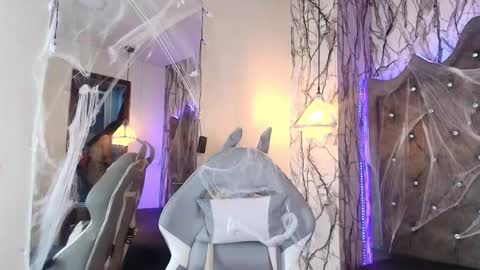   online show from 11-08-25, 06:51