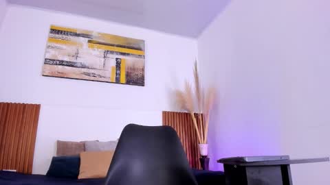 Zander online show from 11-18-25, 01:26