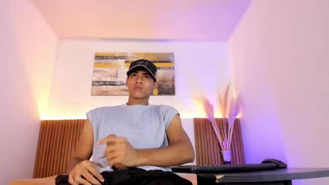 Snapshot of zander_2120 chatting on 04-28-26, 01:27 Zander online show from 04-28-26, 01:27