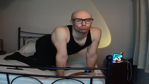 Snapshot of zane_is_horny chatting on 12-05-25, 12:19 Zane online show from 12-05-25, 12:19