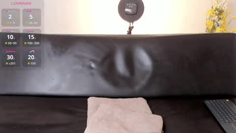 Snapshot of zane_lux chatting on 05-02-26, 03:17 Zane Lux online show from 05-02-26, 03:17