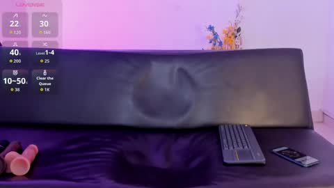 Snapshot of zane_lux chatting on 05-08-26, 01:27 Zane Lux online show from 05-08-26, 01:27