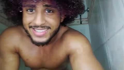Snapshot of zane_lux chatting on 05-09-26, 01:33 Zane Lux online show from 05-09-26, 01:33